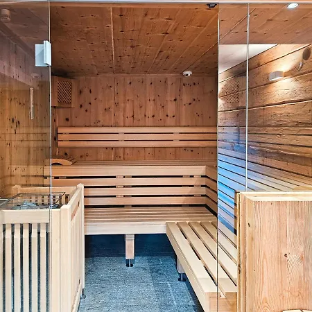 Alpenluxus Presents Sportlodge' Golf Suite - Natural Pool, Whirlpool & Sauna Kleinboden Exterior photo
